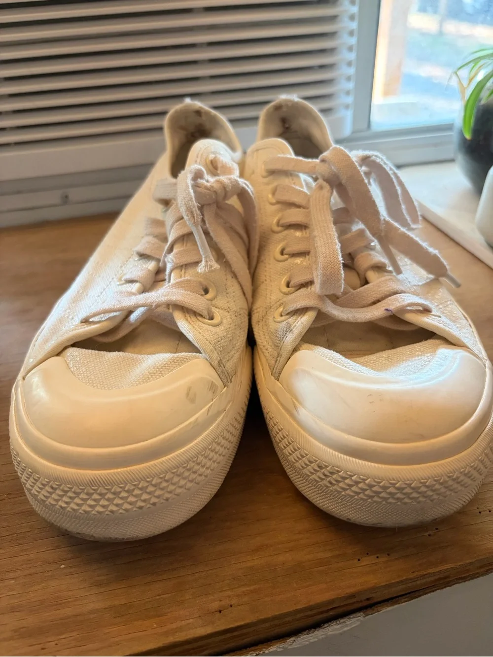 Casual Low-Top platform Addidas Canvas Sneakers - Cream